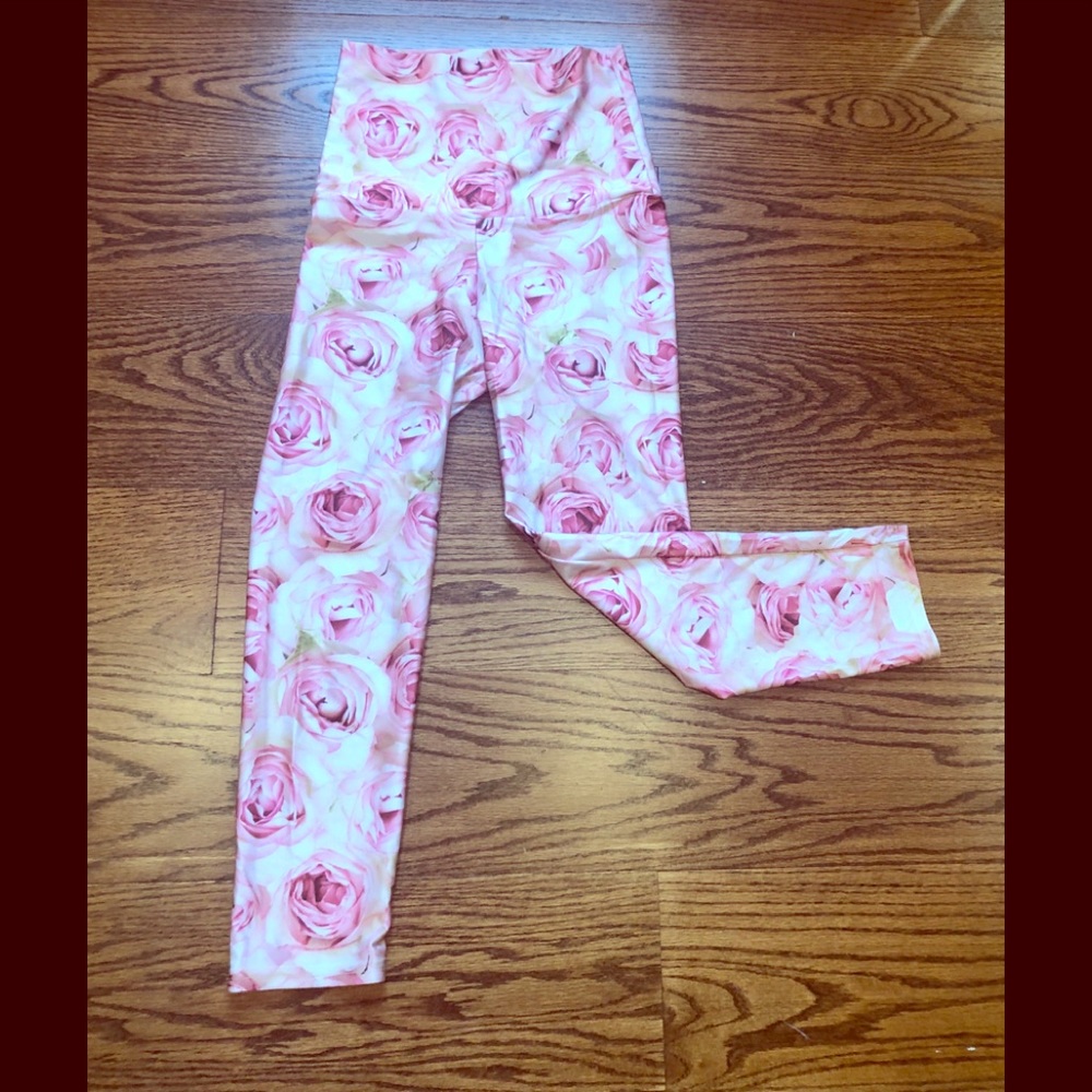 Emily Hsu Designs pink floral leggings size XS.